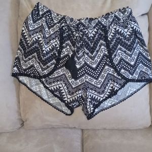 🖤🤍SOFT SHORTS🖤🤍